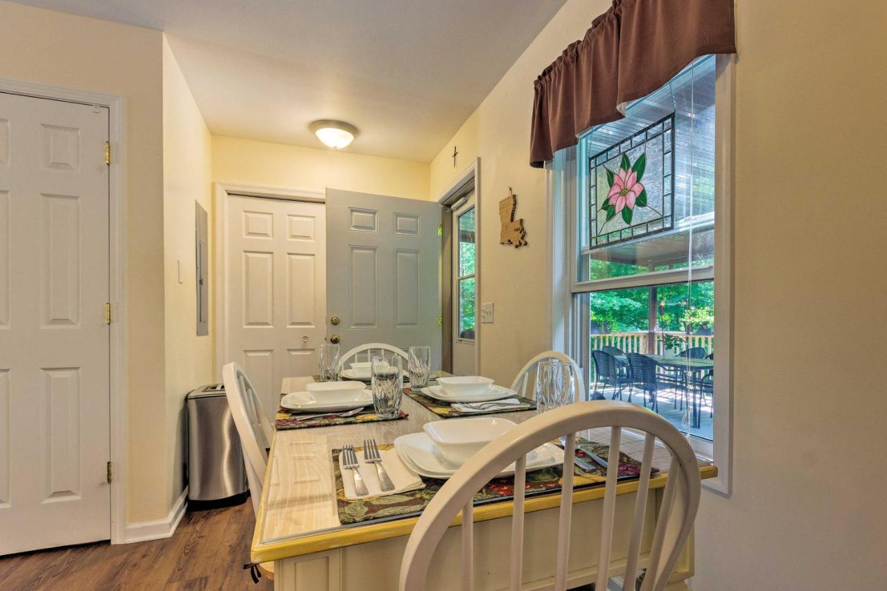 Beech Mountain Home With Covered Deck, Near Skiing! Bagian luar foto